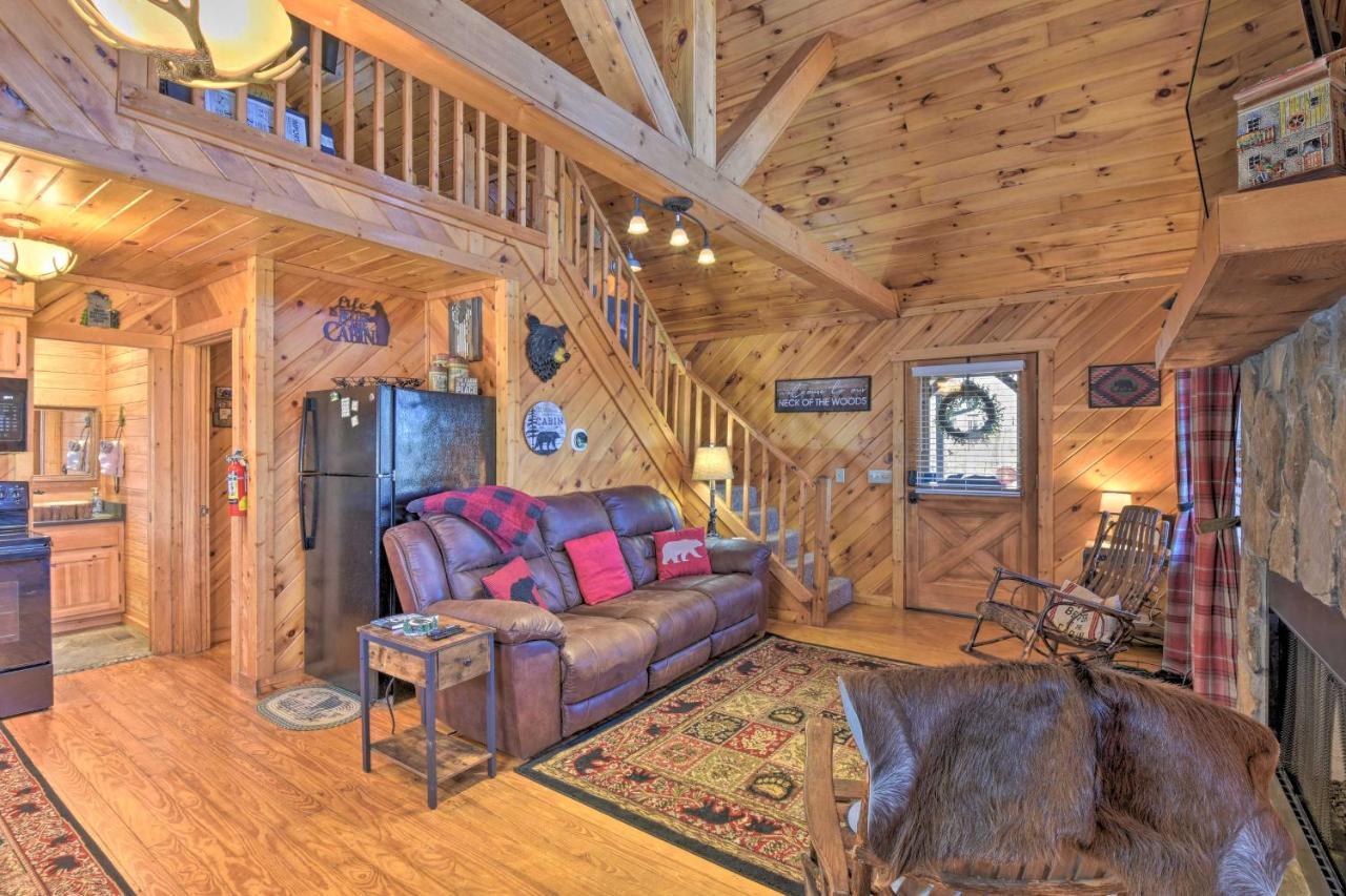 Helen Cabin With Deck And Hot Tub Less Than Half Mi To Main St Kültér fotó