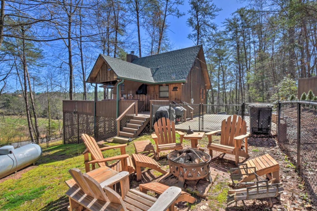 Helen Cabin With Deck And Hot Tub Less Than Half Mi To Main St Kültér fotó